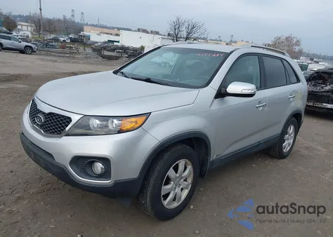 2013 Kia Sorento Lx z USA, uszkodzony, nr VIN 5XYKTCA6XDG336842